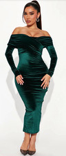 New Fashion Nova Off-Shoulder Ignore The Romance Green Velvet Midi Dress Size M