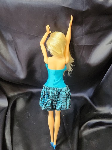 2019 Barbie Happy Birthday Puppe GDJ36 neu gekleidet im blauen Outfit blond ooak gebraucht - Bild 12 von 21