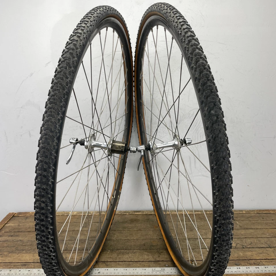 Vintage 700c Wheel Set Cyclocross Tour Knobby 520 Shimano DX Iso C 130 32 90s - Image 2 of 4
