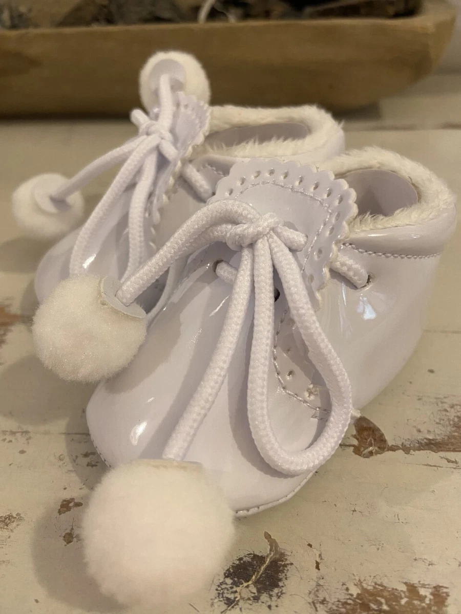Bebe pom sales pom sandals