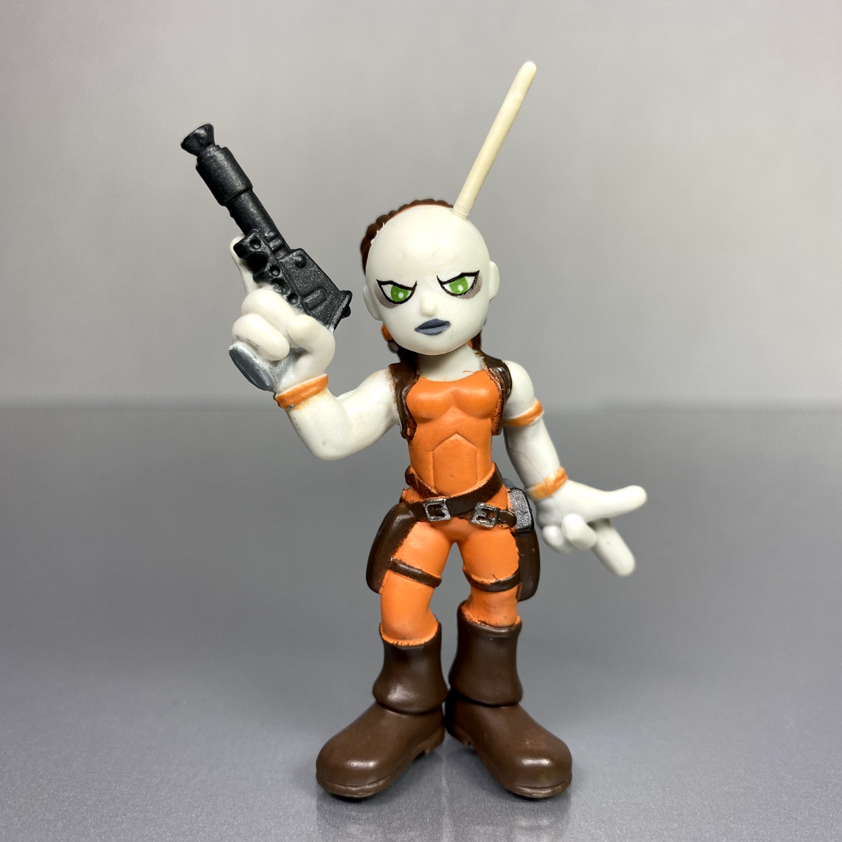 Hasbro Star Wars Galactic Heroes AURRA SING figure w/antenna