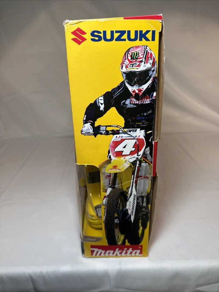 Ricky Carmichael Makita Suzuki Die Cast 1:12 Dirt Bike And Semi In Box - Image 4 of 4