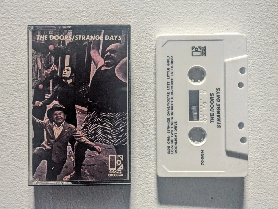THE DOORS Cassette Tape Lot/4: Strange Days, The Soft Parade, Greatest Hits + 1 - Image 2 of 4