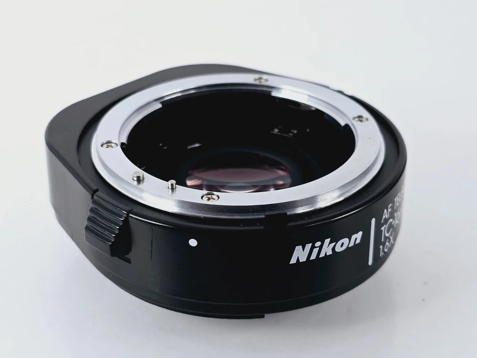 🌸[Casi COMO NUEVO+++] Teleconvertidor Nikon AF TC-16A 1.6X Montaje F Genuino de Japón Foto 2 de 4