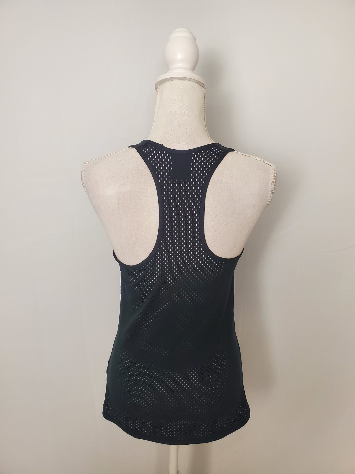 Nike Pro Hypercool Solid Black Athletic Tank Top … - image 5