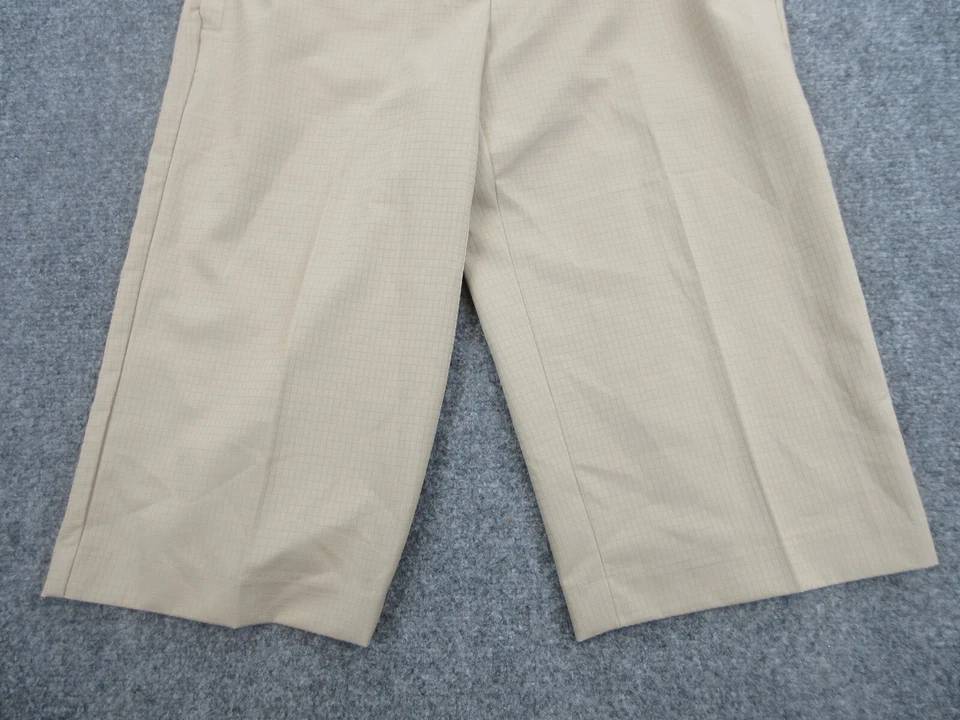 Izod Shorts Womens 6 Brown Khaki Casual Lightweight Comfort Golf Ladies 32x26 - Image 2 of 4