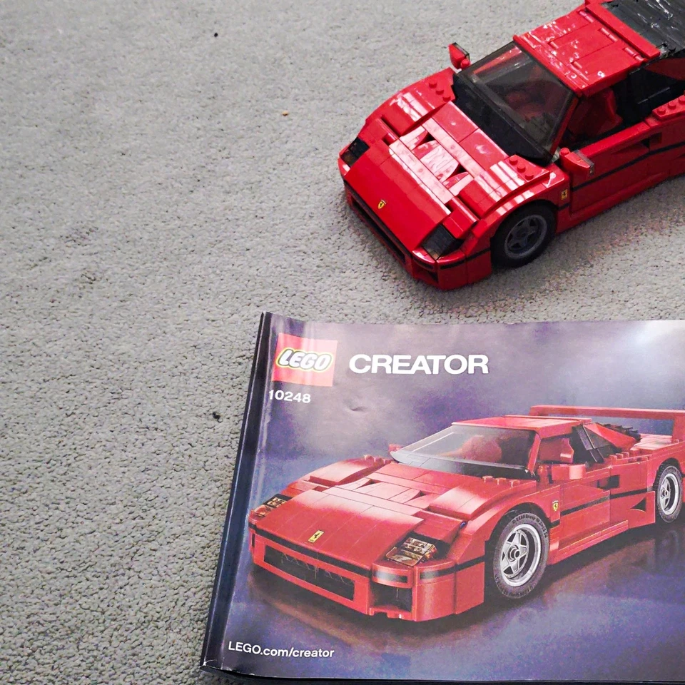 LEGO Creator 10248 Ferrari F40, photo 1 of 2