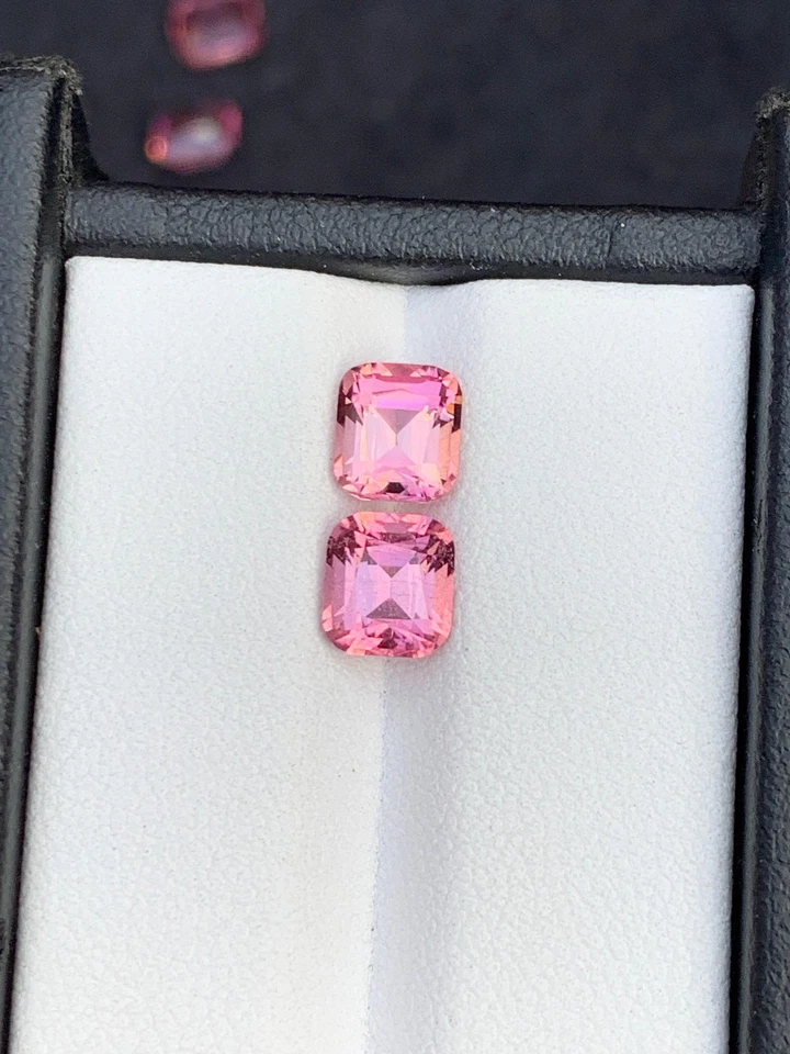 Vivid Pink Tourmaline Faceted Pair 2.65 ct - Matching Stones for Earrings - Image 4 of 4