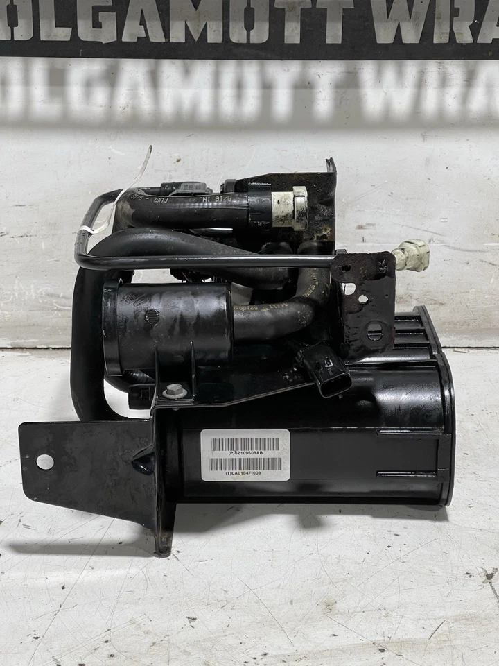 Vasilha de vapor de combustível e bomba de detecção de vazamentos 03-04 Jeep TJ Wrangler 52109503AB CC19 - Imagem 2 de 4