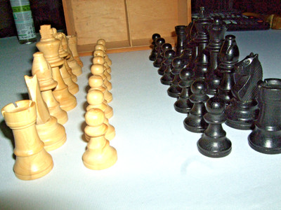 Schach-Set Stauntonform Buchsbaum Königshöhe 7,5 cm, sehr gut erhalten!