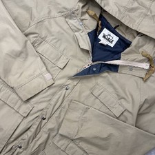Vintage Woolrich Men  s Beige Hooded Field Jacket Large