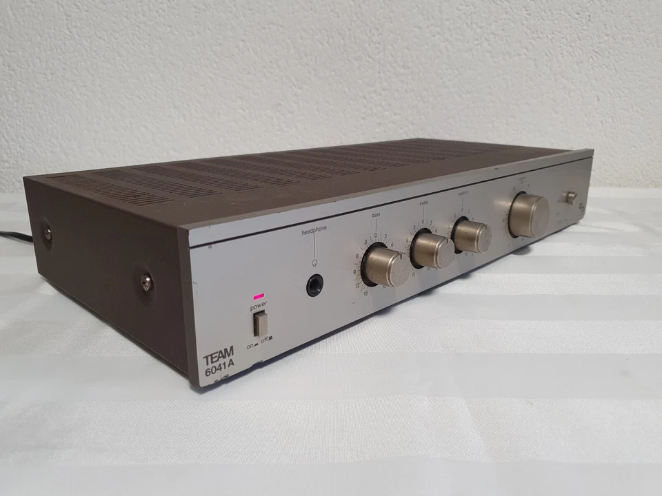 Schneider Amplifier Team 6041A HiFi Verstärker - Bild 2 von 4