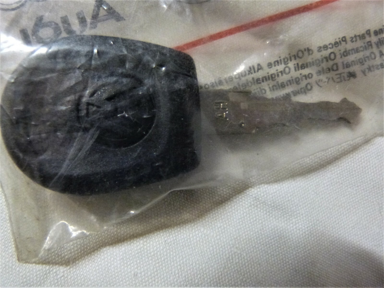 Insolvenz-Auflösung-VW/Audi-Original verpackt-Schlüssel-6N0-837  