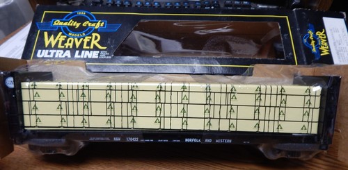 WEAVER N&W NORFOLK & WESTERN 50' BULKHEAD CAR W/LUMBER LOAD NIB O SCALE LQQK