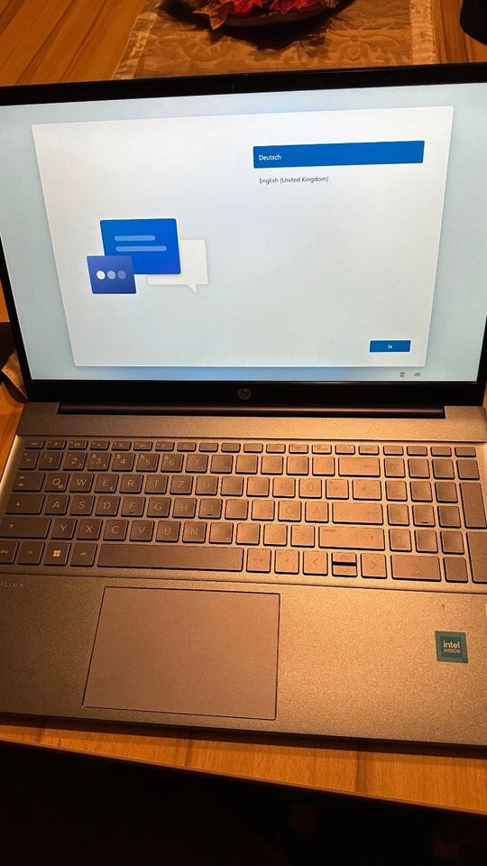 HP Pavillon full HD 15,6/39cm Notebook entspiegelt - Bild 2 von 4