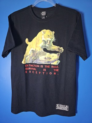 Genuine Authentic Garments T-Shirt Size Medium 