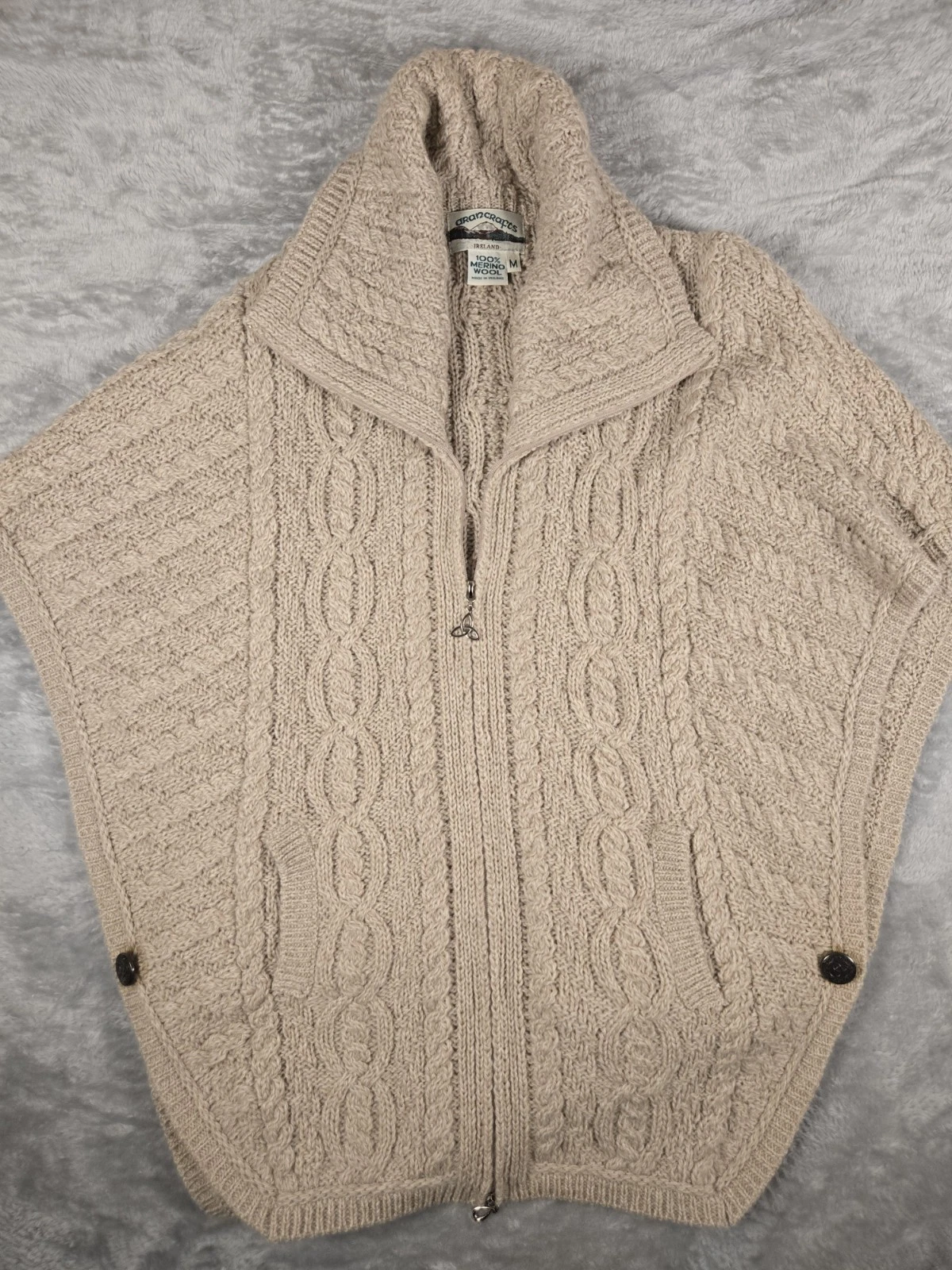 Aran Crafts Poncho Cape 100% Merino Wool Ireland Cable Knit Size Med Beige