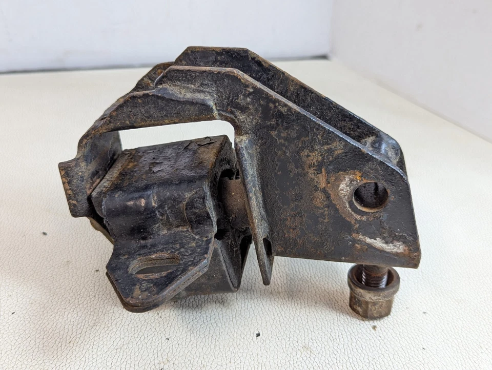 Montaje de motor láser Dodge Daytona Turbo Z Chrysler 4295265 Lebaron TC Aries Foto 3 de 4