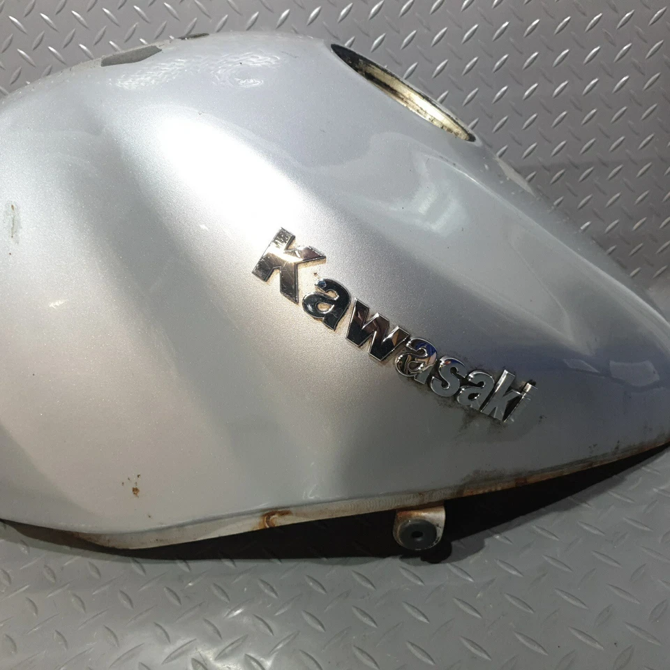 ♻️ Tanque de combustible Kawasaki ZZR 1200 2002 - 2005 tanque de gasolina plateado ♻️ Foto 3 de 4