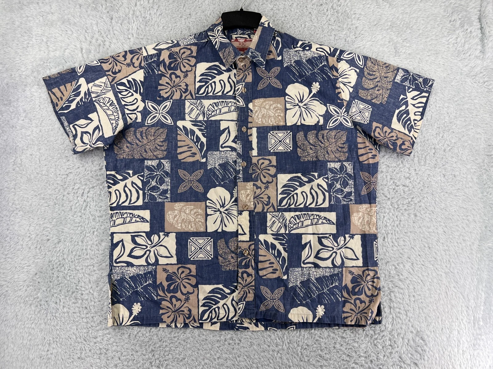 RJC Hawaiian Shirt Mens Extra Large Blue Beige Button Up Leaf Pattern Fish Beach