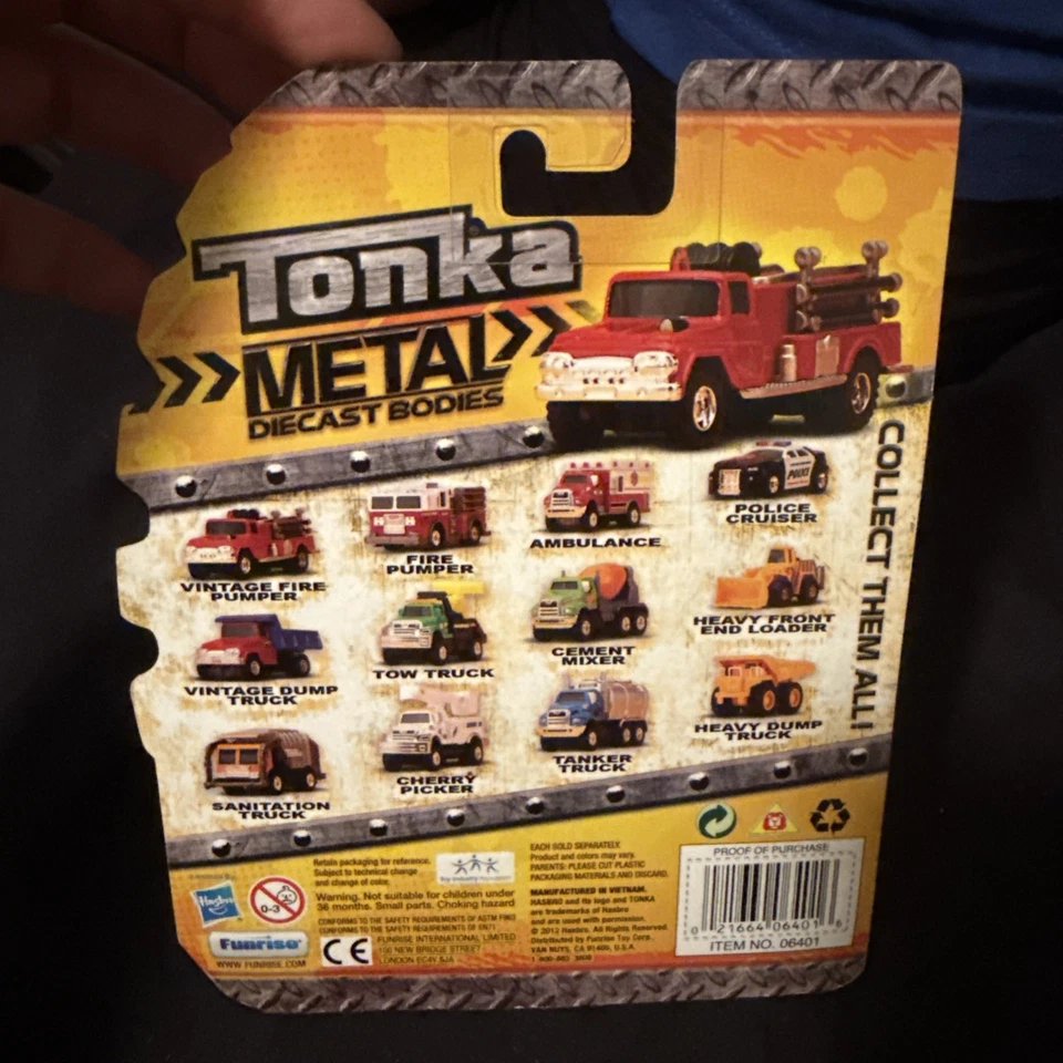 TONKA VINTAGE FIRE PUMPER METAL DIECAST BODIES ITEM NO 06401 NEW 2012 SEALED. - Image 2 of 3