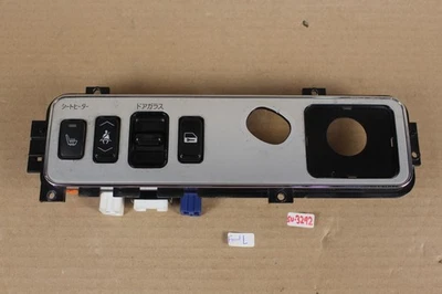 Toyota Century GZG50 Front Left Window Swtich 84030-40010 - Photo 1/4