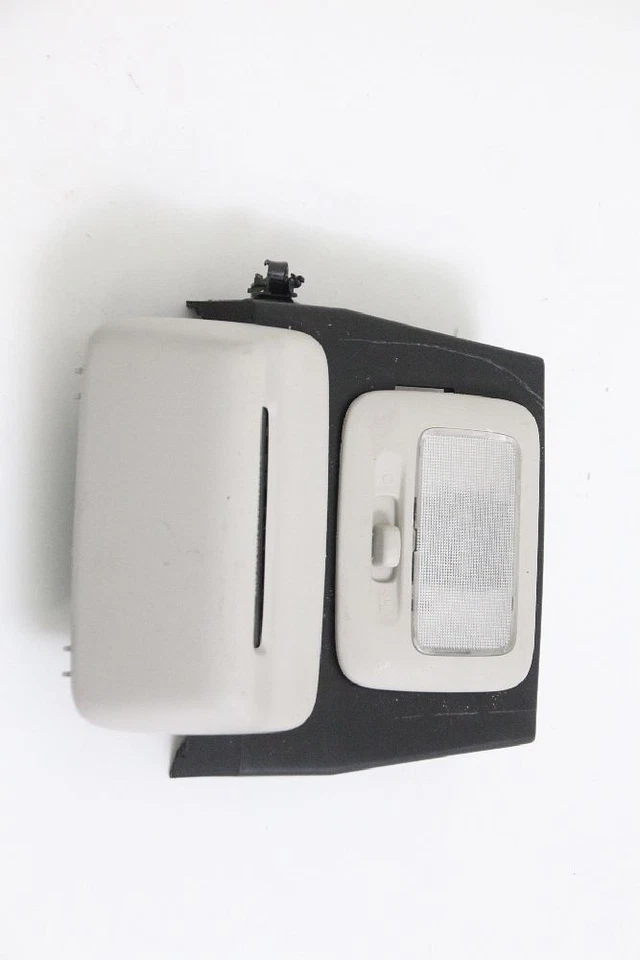 09-2013 MITSUBISHI SPACE STAR A0 8403A017 8401A149HA INTERIOR LIGHT - Image 3 of 3