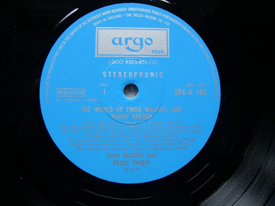 THE WORLD OF EWAN MacCOLL & PEGGY SEEGER    SPA-A 102     CON EX - Image 3 of 4
