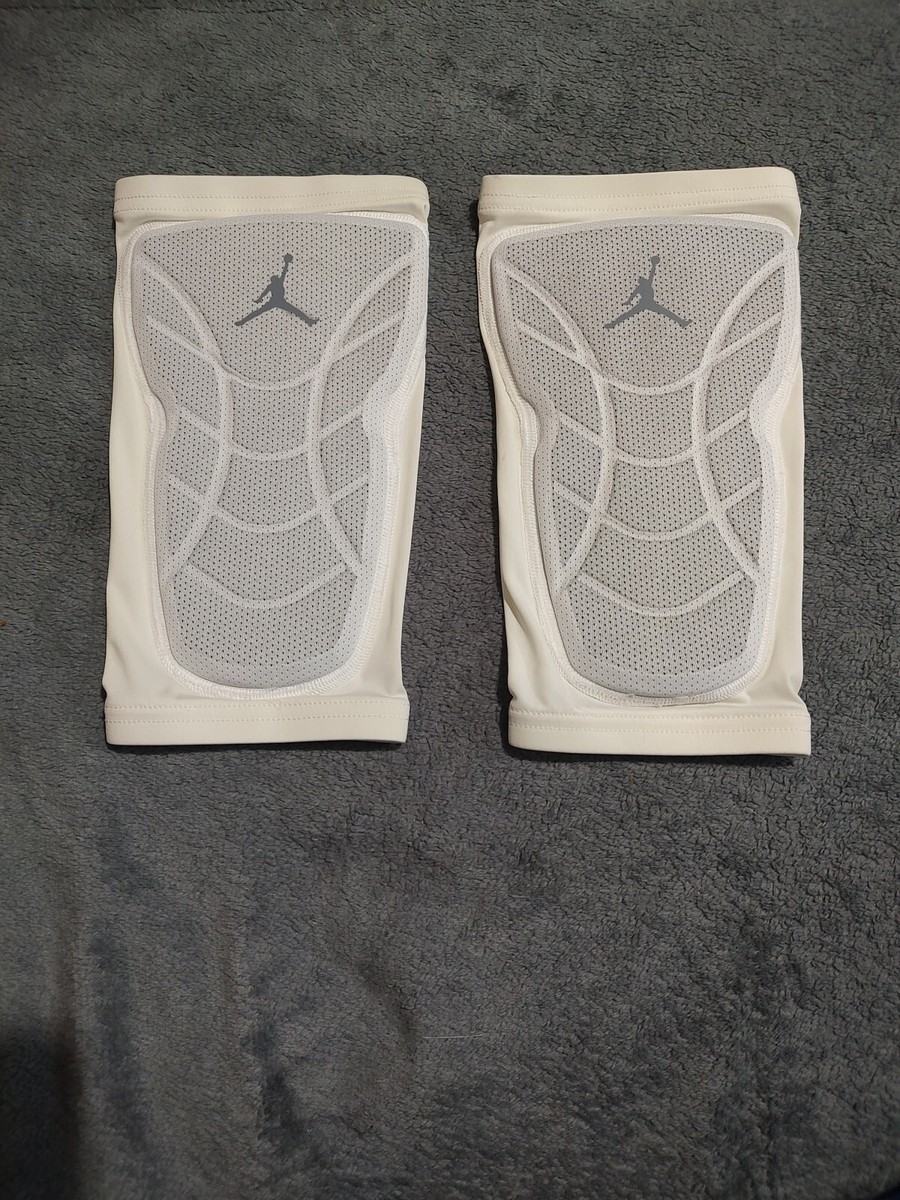 jordan padded knee sleeve
