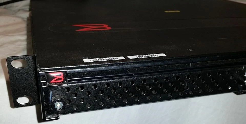 Brocade NetIron CER 2024C NI-CER-2024C-RT-AC 24x10/100/1000 2xPSU w/ Power Cords - Image 3 of 4