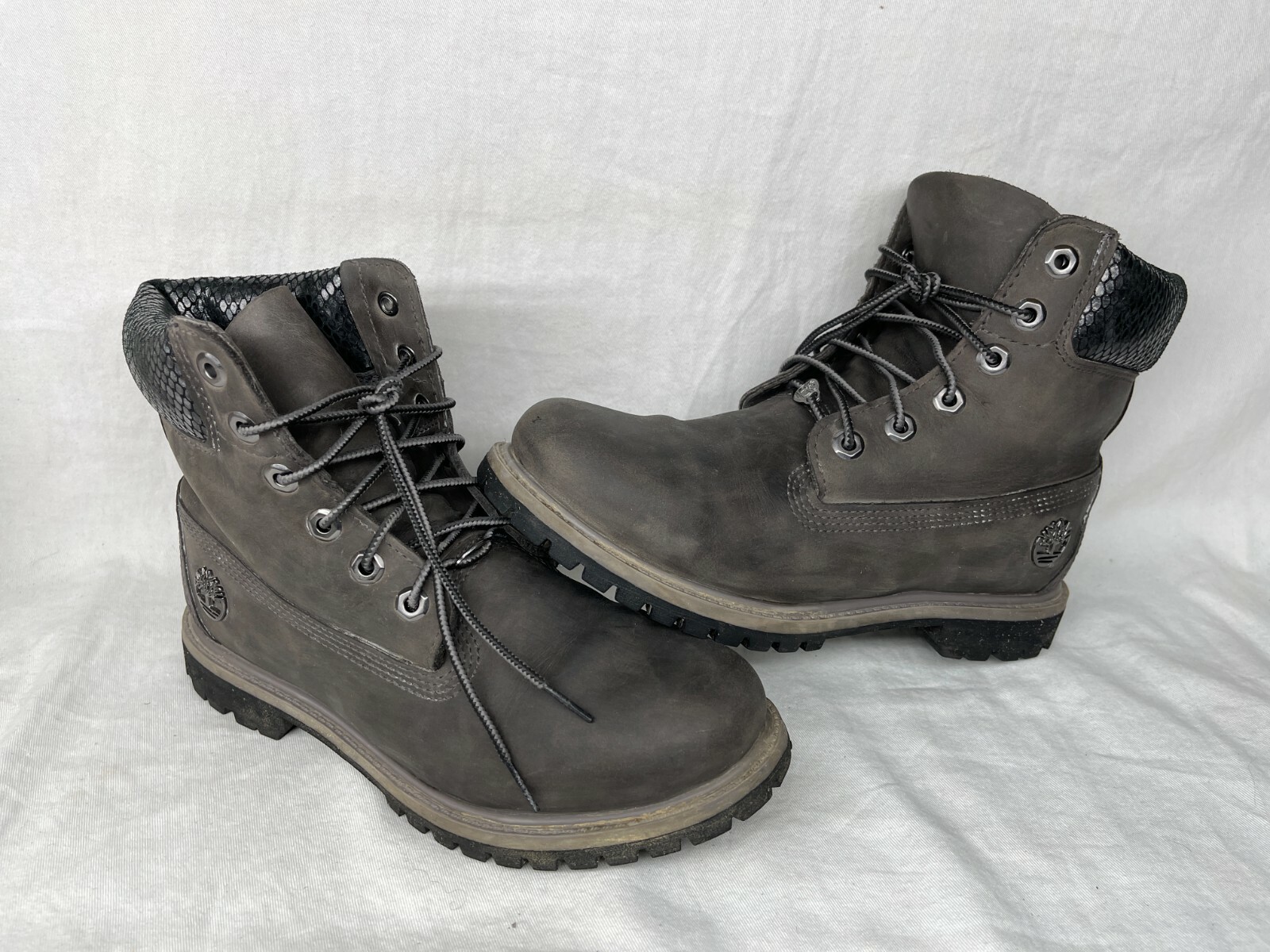 Timberland Dark Grey with a1icc a1740 womens | eBay