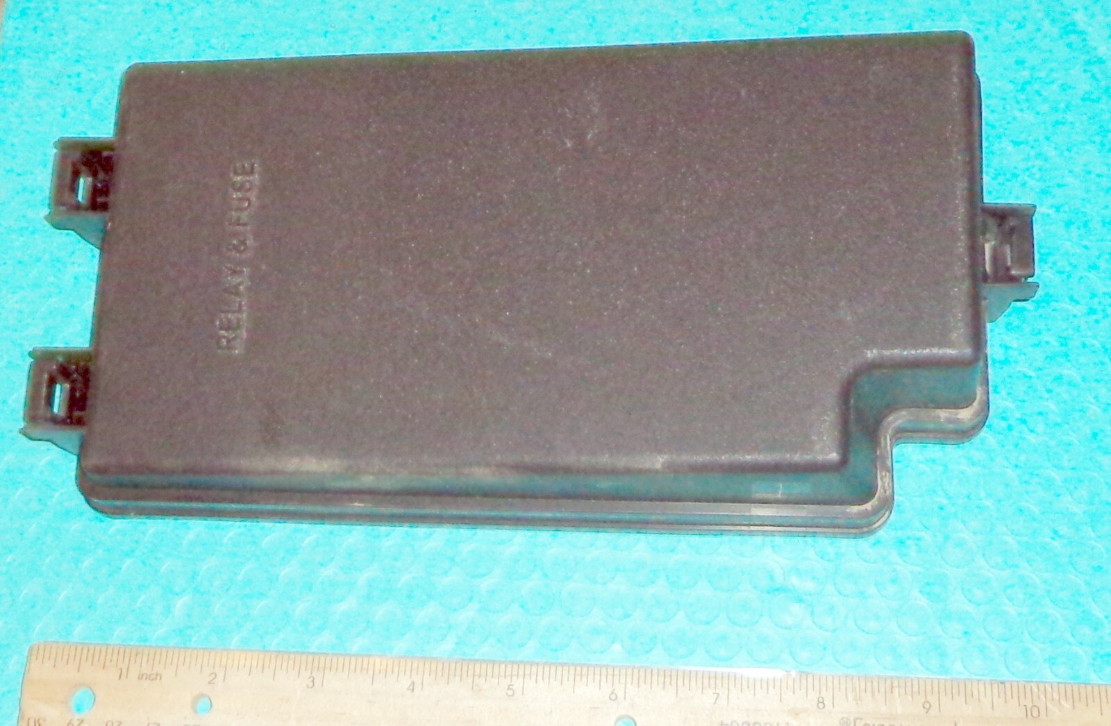 2016-2019 Toyota Prius 1.8L Engine Fuse Box Cover  82662-47180 OEM