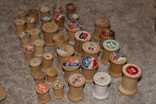 LOT 30 VINTAGE WOODEN wood SEWING THREAD SPOOLS empty COATS CLARK LILY brooks +