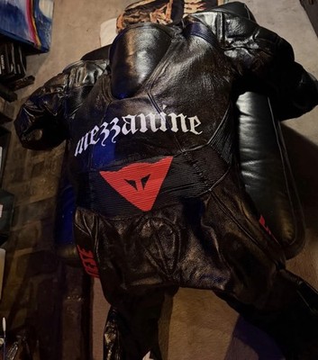 Dainese Misano 2 D Air Size 52, Air System Leather Motorcycle Suit