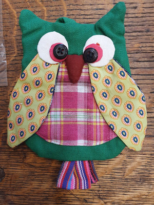 Fabric Owl Colorful Wallet Bag Wristlet 4.5 x5.5 Zippered Closure Backpack Decor