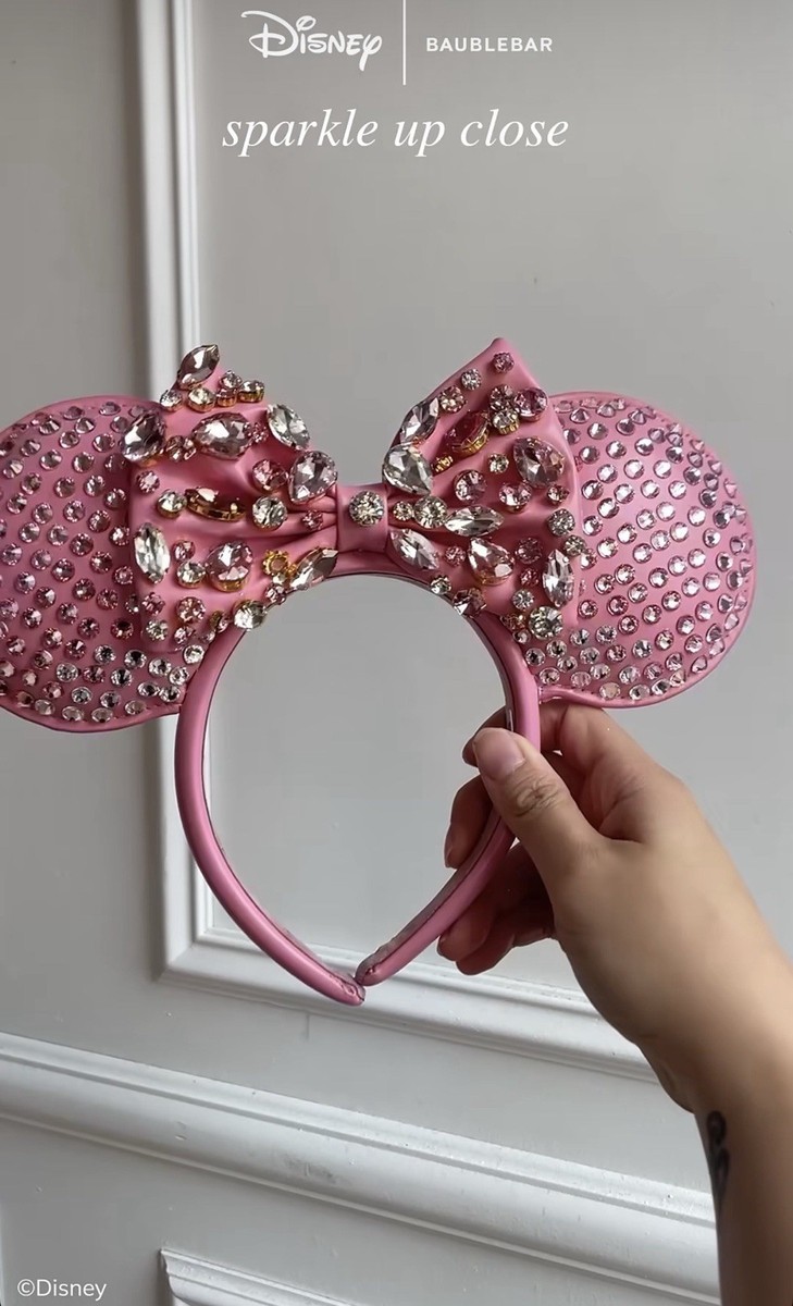 BaubleBar Disney 2025 Minnie Mouse Pink Crystal Ears  display picture 2