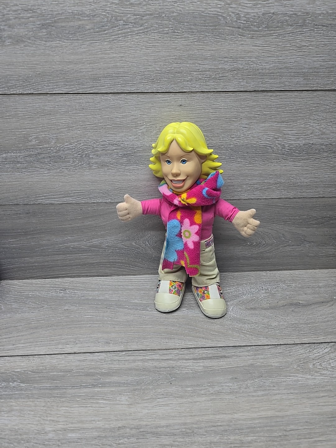Vintage Toy Wonderful Kids Girl Novelty Battery Operated Talking Plush Doll Used