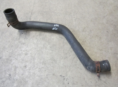 Kühlerschlauch Wasserschlauch VW Golf VR6 3A0121051E Passat 35i Corrado