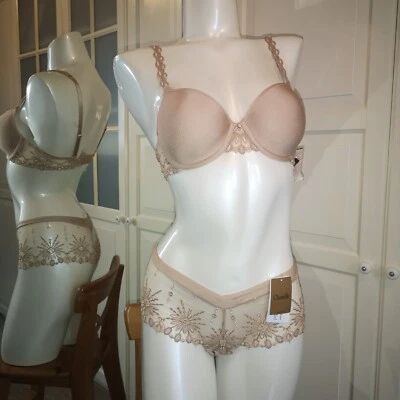 Parure CHANTELLE 85D et shorty 40 - Photo 1/4