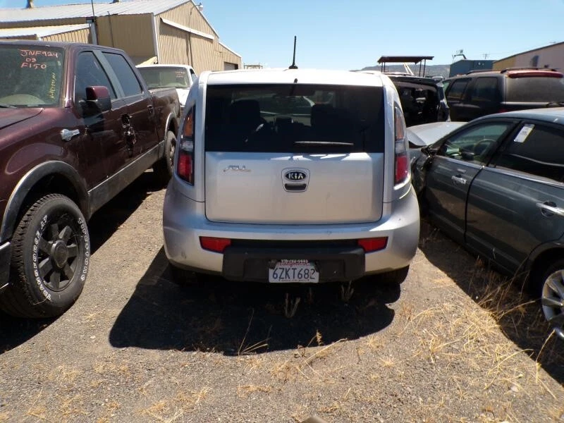 Used Antenna fits: 2011 Kia Soul Grade A - Image 3 of 4