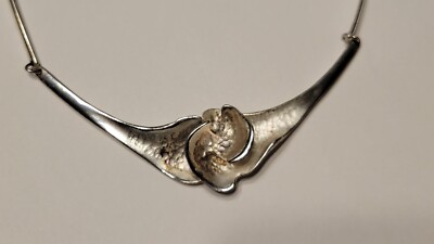 Handgefertigte Sterlingsilber Choker Halskette Mit Verflochtenen Ginkgo Blättern
