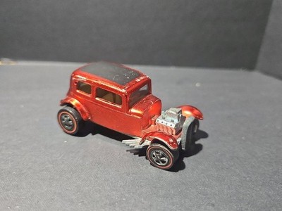 1968 / 69 Hot Wheels Redline Classic '32 Ford Vicky Red w/ Light/Tan Interior