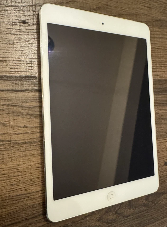 Apple iPad mini 2  A1490 16GB Silver (WIFI+Cellular) Unlocked Very Good - Image 2 of 4