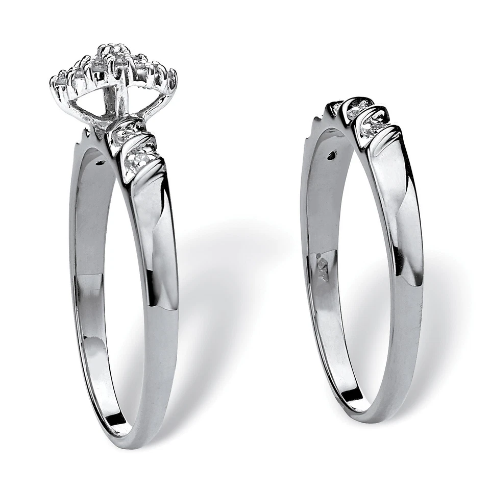 Conjunto de duas peças de diamante 1/10 TCW em prata esterlina banhada a platina - Imagem 2 de 4