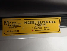 Micro- Engineering #16-070 WEATHERED RAIL CODE 70 (33) pcs RAIL ONLY
