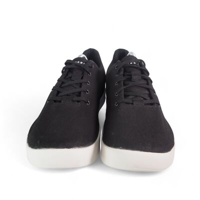 NOBULL Canvas Trainer Workout Sneakers Black / White Men display picture 3