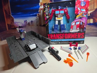 NEW Transformers MTMTE Studo 86 Movie Optimus Prime w/Trailer SHIP GLOBAL LOT