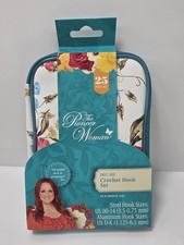 The Pioneer Woman 25 Pice Sweet Rose Crochet Hook Set NWT