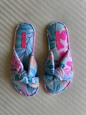 Lilly Pulitzer Sea Glass Aqua Rainforest Retreat Pool Slippers S/M