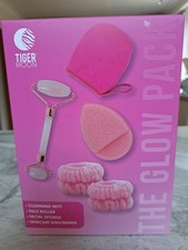Tiger Moon The Glow Pack Gift Set Cleanse Mitt, Face Roller & Sponge, Wristbands